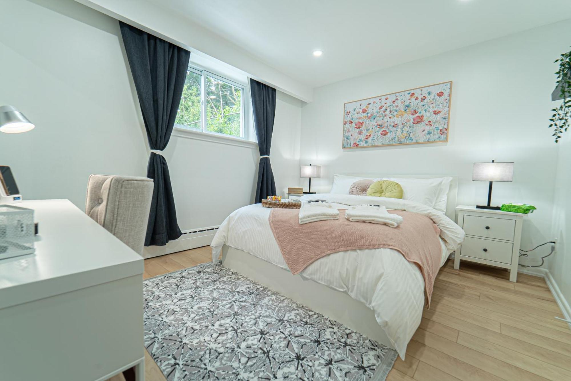 Quiet & Comfortable Double Private Room, Free Parking โตรอนโต ภายนอก รูปภาพ