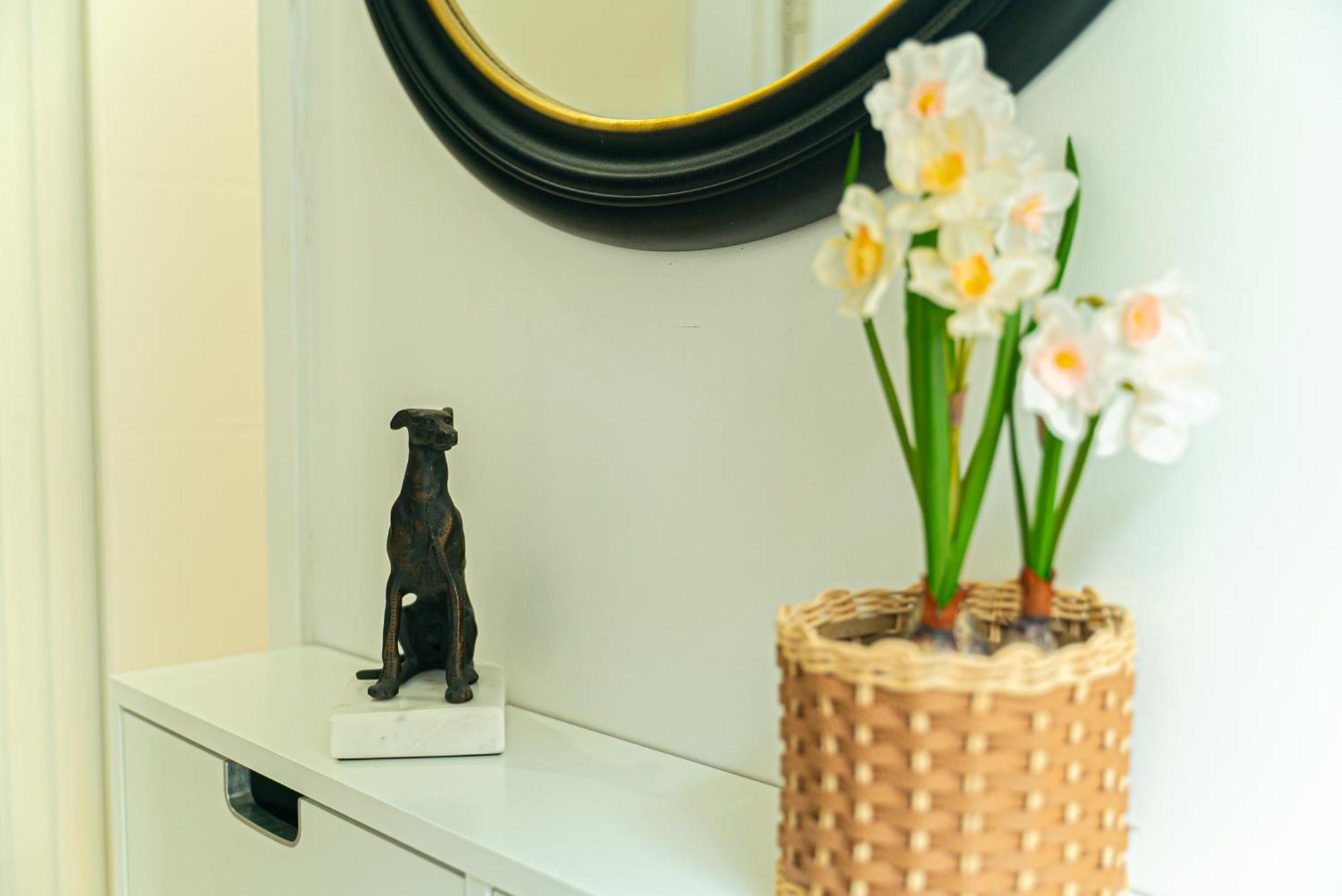 Quiet & Comfortable Double Private Room, Free Parking โตรอนโต ภายนอก รูปภาพ
